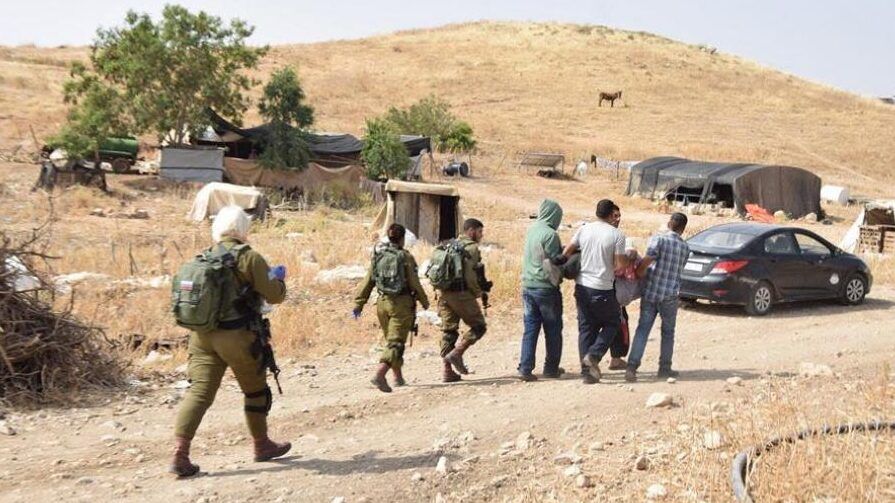 مستوطنون يمنعون الرعاة من الوصول إلى مراعيهم في خلة مكحول