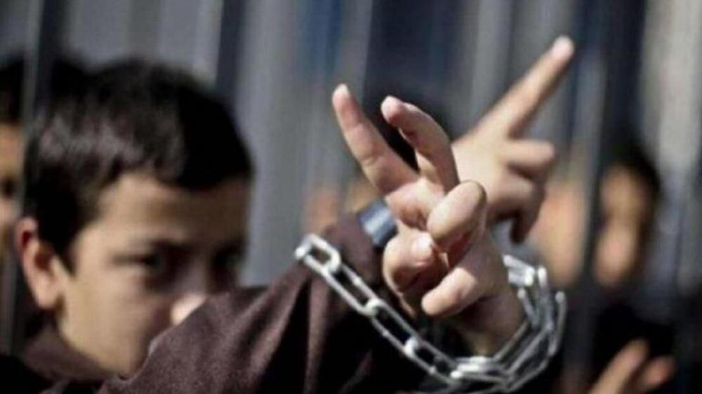 تقرير يوثق شهادة أسيرين قاصرين في سجون الاحتلال