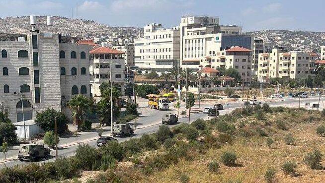 إصابة 4 مواطنين واعتقال 5 آخرين خلال اقتحام الاحتلال مخيم جنين