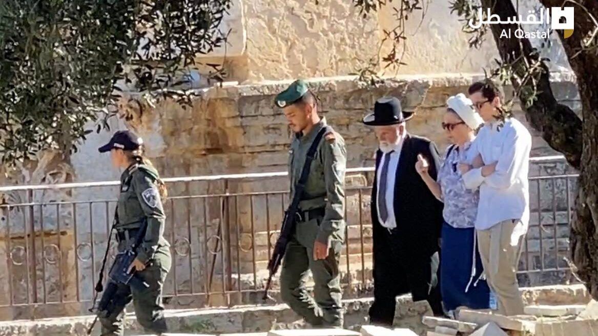 مستوطنون يقتحمون المسجد الأقصى المبارك