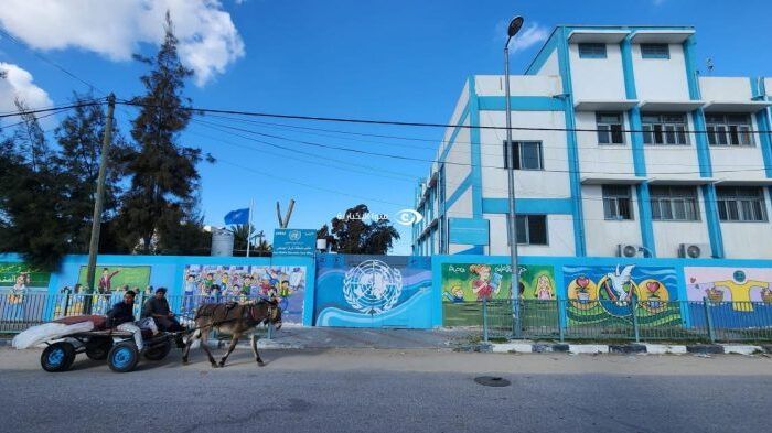 74 ألف فلسطيني ينزحون لمدارس الأونروا