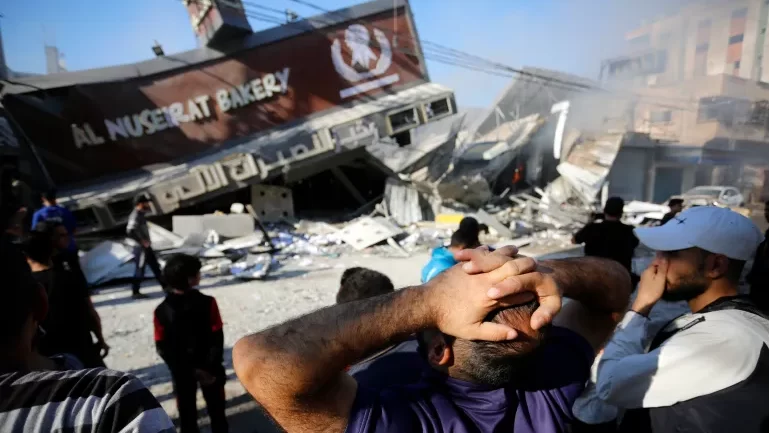 شهداء وجرحى في قصف إسرائيلي استهدف المخابز في قطاع غزة
