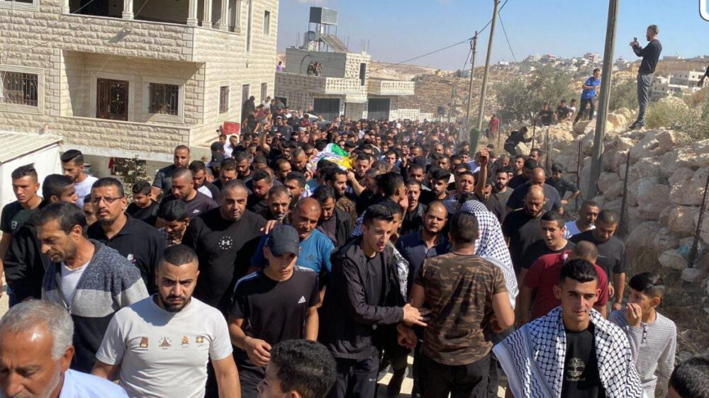 تشييع جثمان الطفل مؤنس زيدات