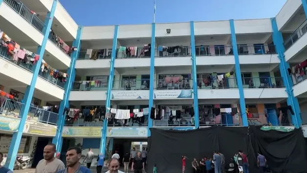 الأونروا: أكثر من 340 ألف فلسطيني نزحوا في القطاع والملاجئ مكتظة