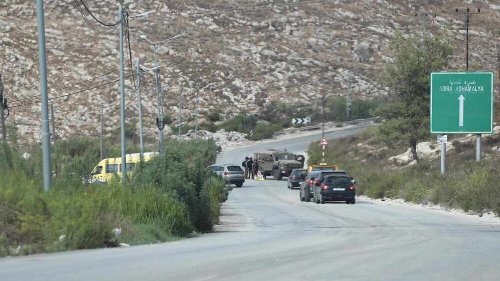 الاحتلال يشدد إجراءاته العسكرية في محيط نابلس