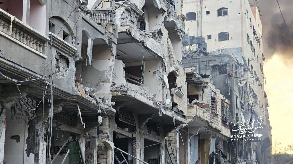 استشهاد 15 مواطنا في قصف الاحتلال لمنزل في جباليا