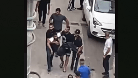 الاحتلال يعتقل مواطن ويصيب آخرين خلال اقتحام مخيم الدهيشة