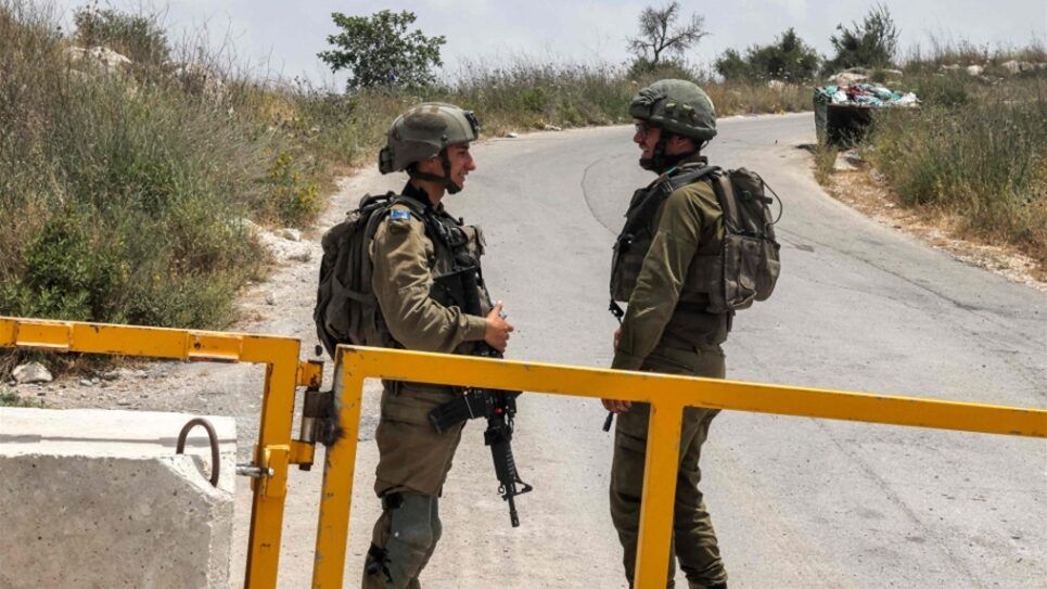 الاحتلال يشدد إجراءاته العسكرية في الضفة الغربية