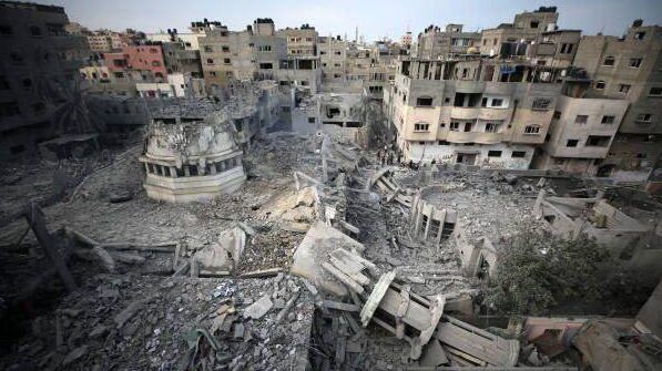 الاحتلال يدمر 6 مساجد و3 مصارف و4 مدارس خلال عدوانه المتواصل على قطاع غزة