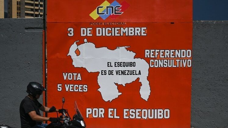 استنفار بأمريكا الجنوبية.. فنزويلا تستعد لغزو "غايانا"