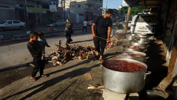 برنامج الغذاء العالمي: نحو من 2.2 مليون شخص بغزة بحاجة لمساعدات