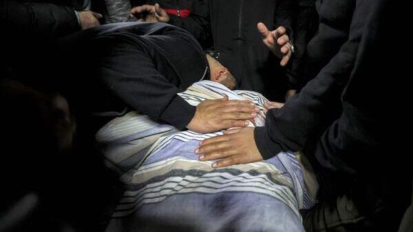 ارتقاء مواطن برصاص الاحتلال عند مدخل برقة شرق رام الله