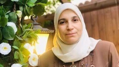 الأسير المحررة لمى خاطر: هددوني بالاغتصاب وحرق أطفالي..أفرج عنها في الدفعة السادسة