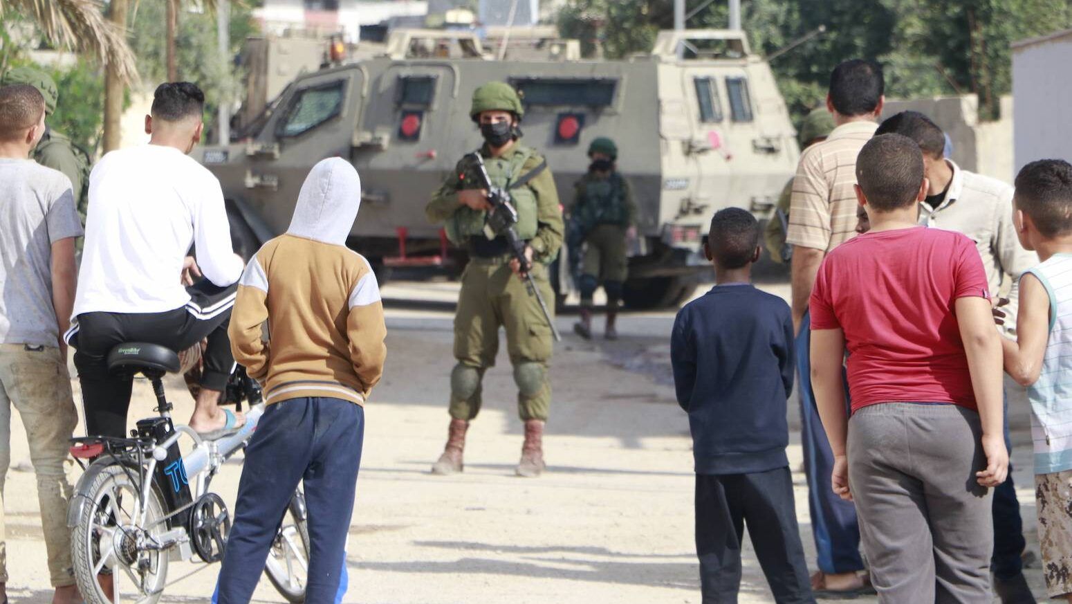 إصابتان برصاص الاحتلال في مخيم عين السلطان بأريحا