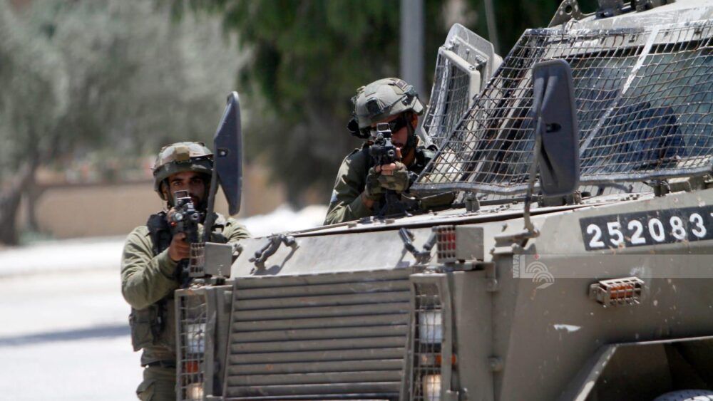 الاحتلال يصيب شابا بجروح خطيرة قرب بلدة تل جنوب غرب نابلس