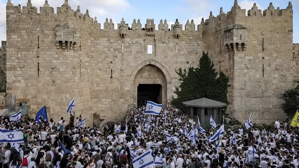 مسيرة للمستوطنين الخميس احتجاجاً على ارتفاع عدد القتلى الاسرائيليين في غزة