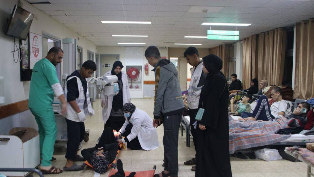 50 شهيدًا على الأقل في خان يونس ومخيم النصيرات في غزة