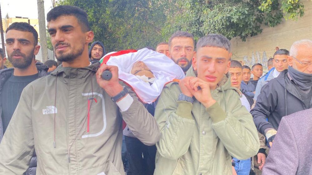 جنين: تشييع جثمان الطفل عمر أبو بكر في يعبد