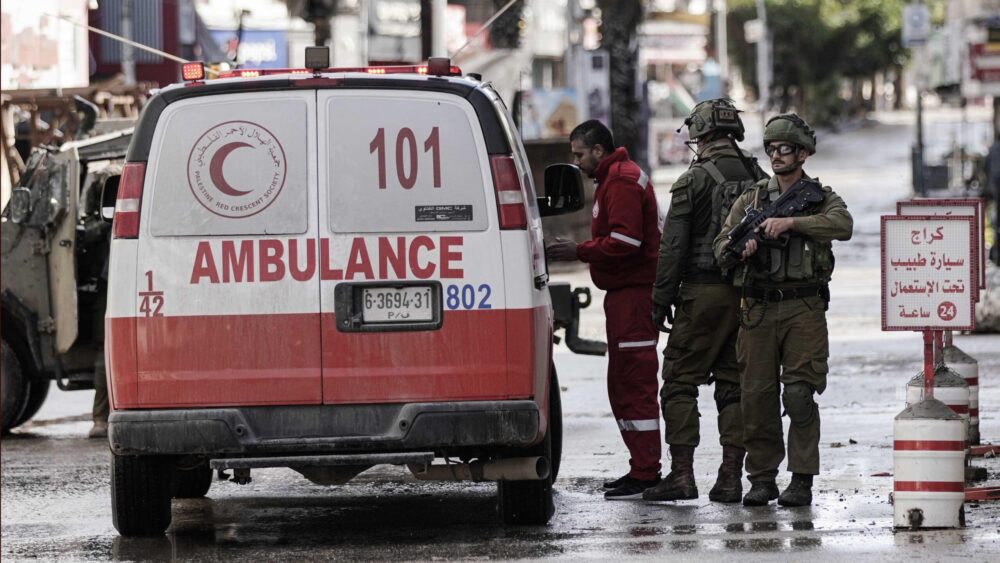 "أطباء بلا حدود": يموت الناس في جنين لأنهم لا يستطيعون الوصول إلى المستشفيات