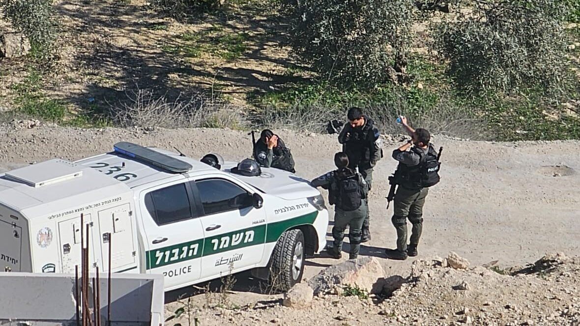 الاحتلال يقتحم صور باهر تمهيداً لتفجير منزلي الشهيدين مراد وإبراهيم نمر