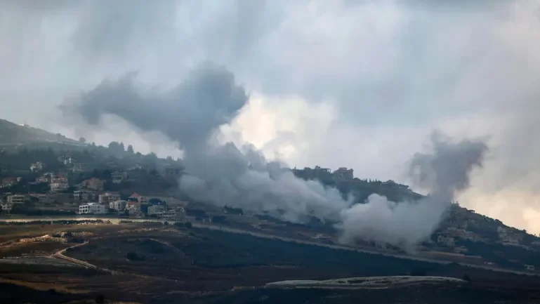 ارتقاء لبنانيَيْن وإصابة آخرين في قصف إسرائيلي جنوب لبنان