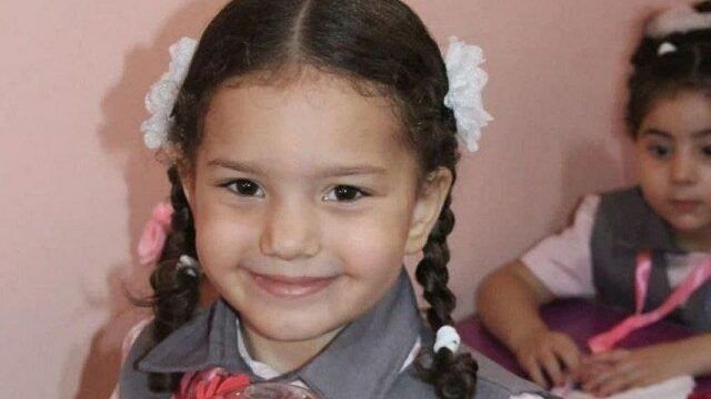 مصير المسعفين الذين توجهوا لانقاذ الطفلة المحاصرة في مركبة بغزة مجهولا