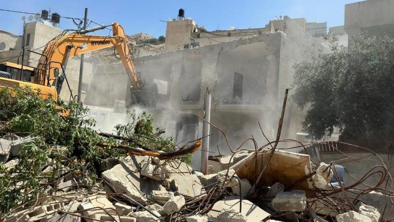 الاحتلال يهدم منشأة زراعية جنوب قلقيلية