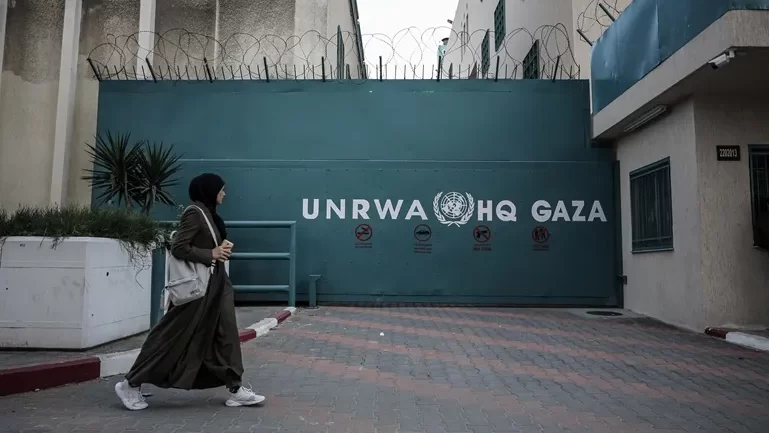 4 دول غربية تعلق تمويلها للأونروا