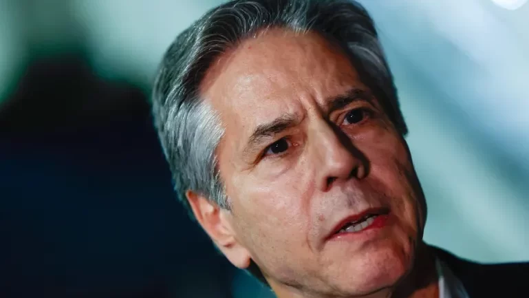 بلينكن يتبختر فوق حبال الموت