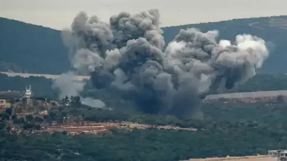كرد أولي على اغتيال العاروري.. حزب الله يستهدف قاعدة ميرون الجوية
