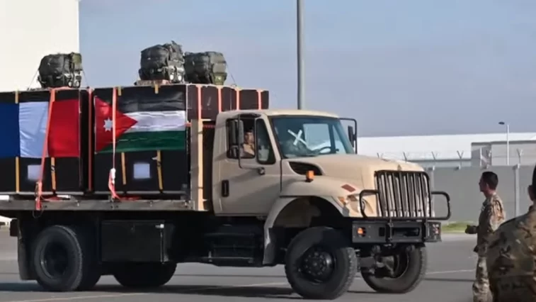 سلاحا الجو الفرنسي والأردني يسقطان مساعدات طبية على غزة