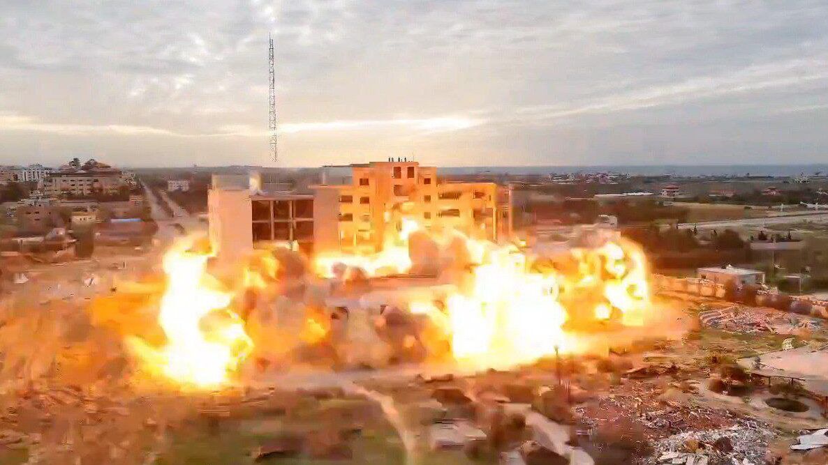 "التعليم العالي" تدين تفجير الاحتلال لجامعة الإسراء في غزة