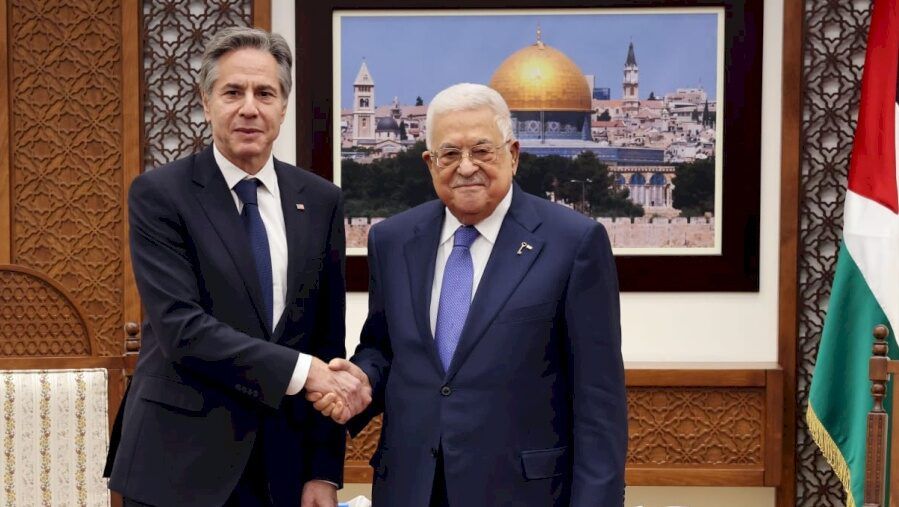 تفاصيل اجتماع الرئيس عباس مع بلينكن في رام الله