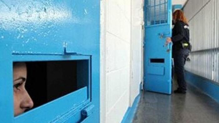 الأسيرة دينا خوري: " نحن نعيش بمقابر للأحياء"