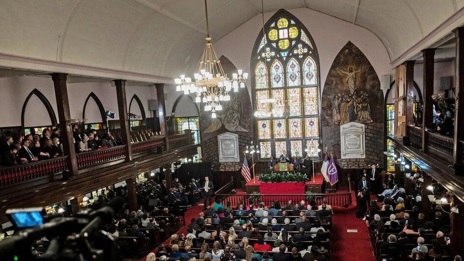 "الكنيسة السوداء" تطالب البيت الأبيض بوقف الدعم المالي لإسرائيل