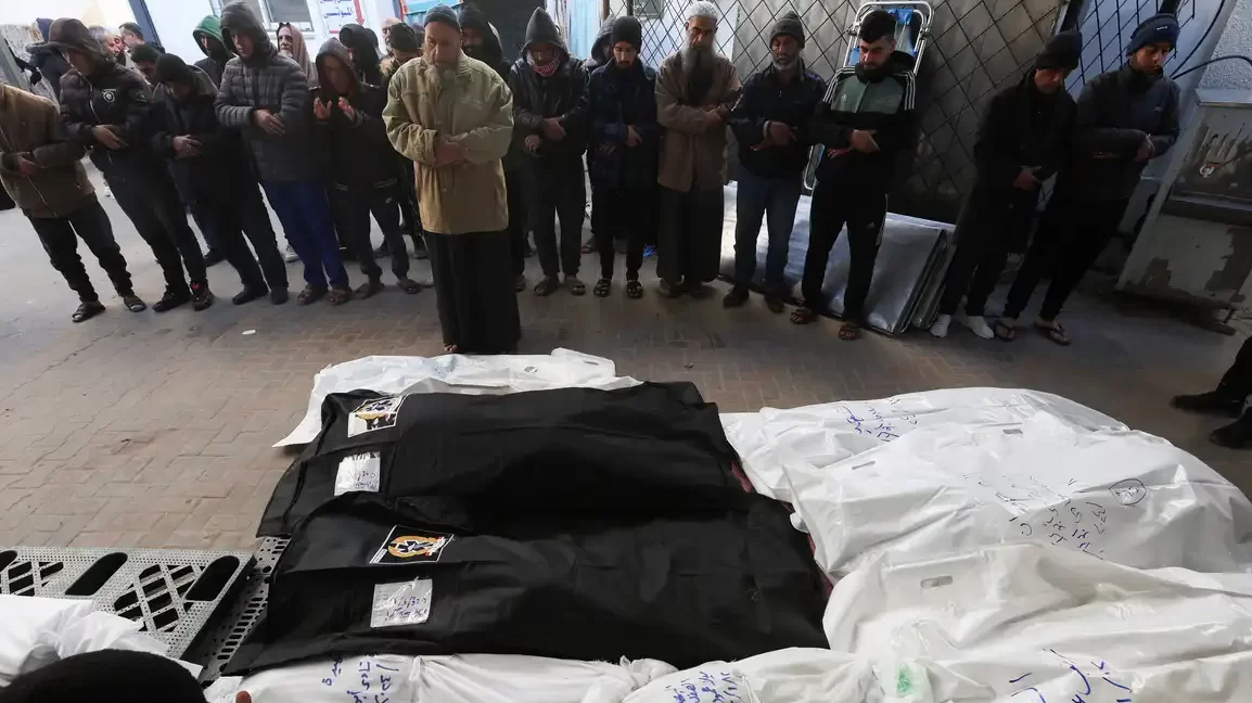 في اليوم 135 للعدوان: أكثر من 50 شهيداً في قطاع غزة وتزايد المخاوف من مجاعة