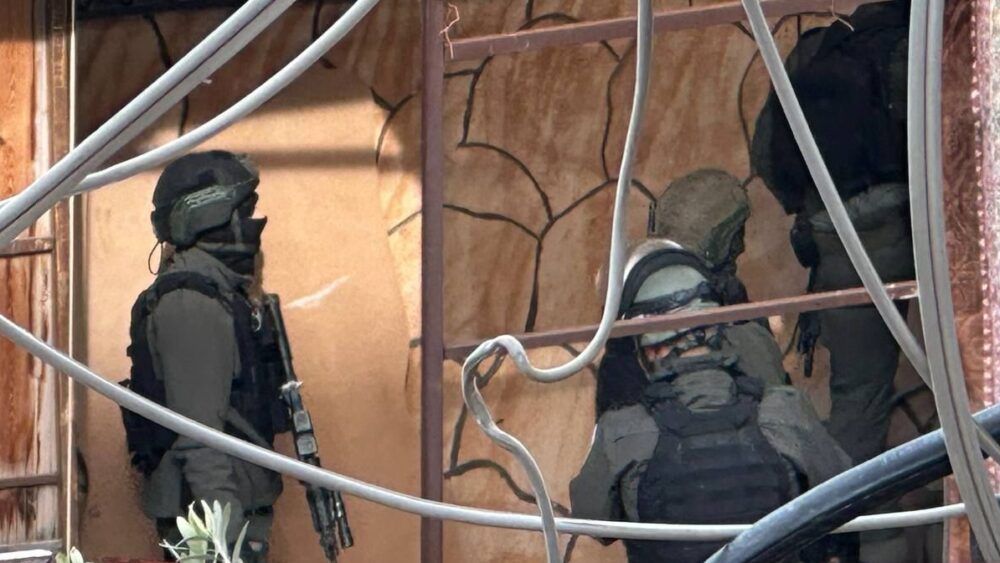 الاحتلال يهدم منزلاً في سلوان بالقدس