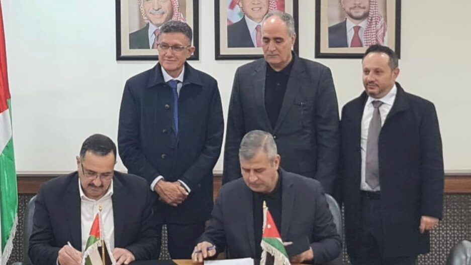 "كهرباء القدس" توقع اتفاقية بـ 5.25 مليون شيقل لتحسين الخدمة الكهربائية في أريحا والأغوار