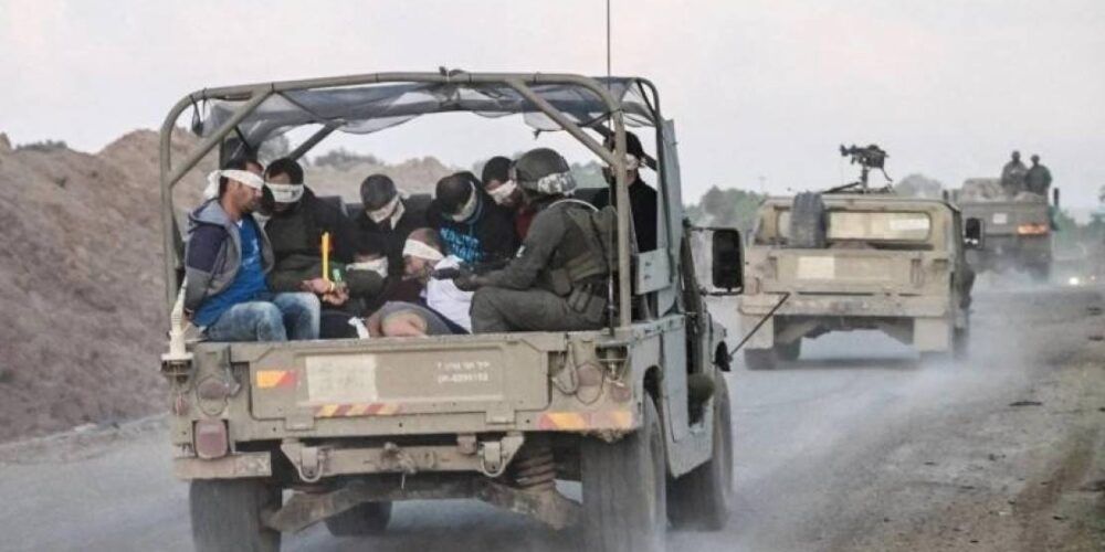 صحيفة عبرية تكشف عن استشهاد 27 فلسطينيًا من غزة في المعتقلات الإسرائيلية