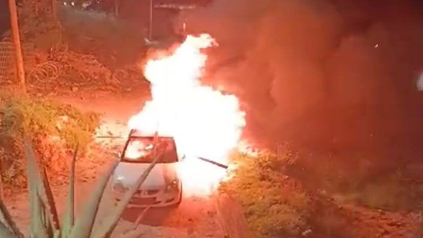 صور وفيديو: إصابات بين المواطنين واحراق مركبة جراء اعتداء قوات الاحتلال عليهما جنوب نابلس