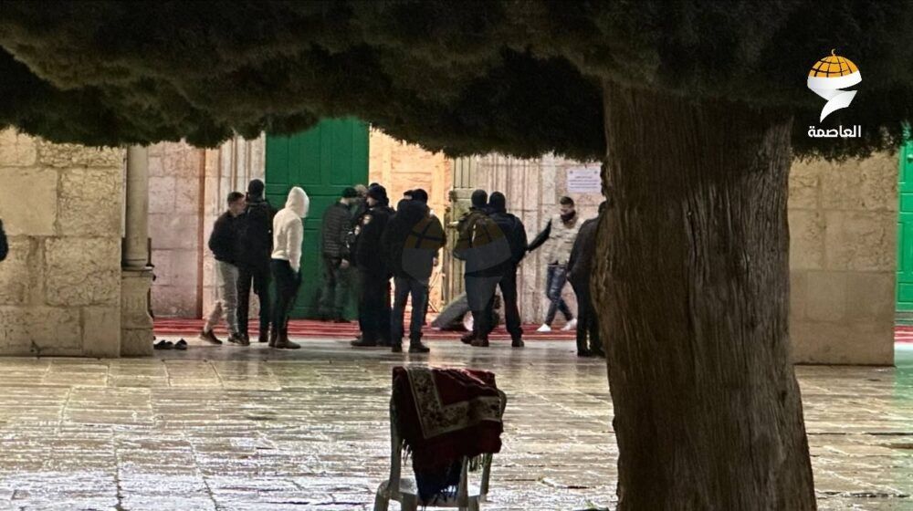 الاحتلال يقتحم المصلى القبلي في المسجد الأقصى المبارك