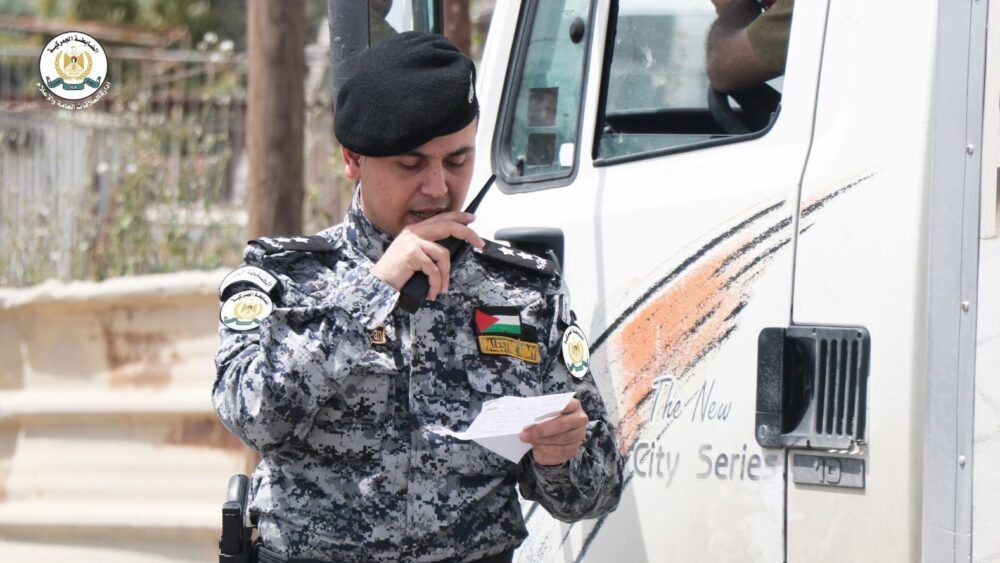 الضابطة الجمركية تضبط 23 طن بضائع منتهية الصلاحية وتتعامل مع 237 قضية خلال شهر رمضان المبارك