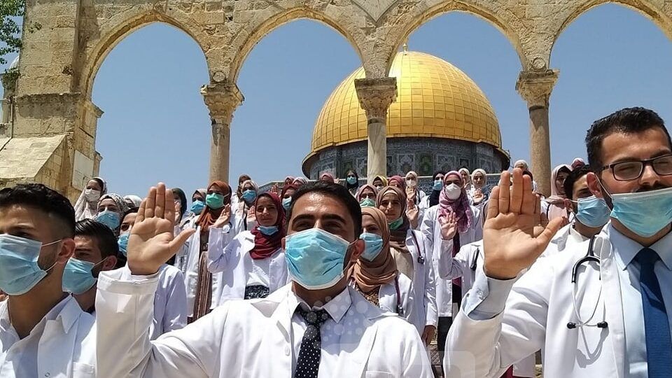 كلية الطب في جامعة القدس تحصل على اعتماد الفيدرالية العالمية للتعليم الطبي (WFME)