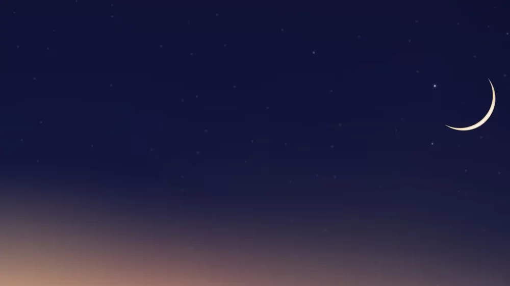 كشف ظروف رؤية هلال شوال وحسم الجدل بشأن أول أيام العيد