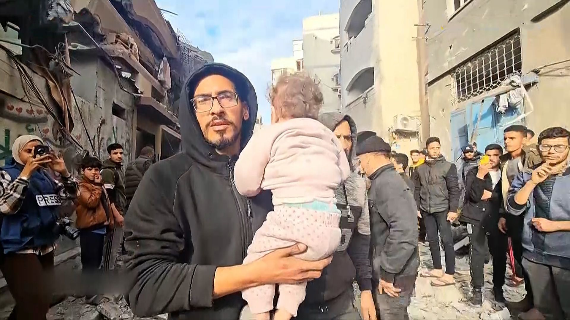 شهيد وإصابات في قصف طائرات الاحتلال الاسرائيلي لبيت لاهيا