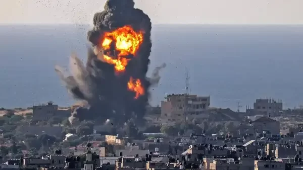 قوات الاحتلال تدمر أكبر مصنع للأدوية بغزة