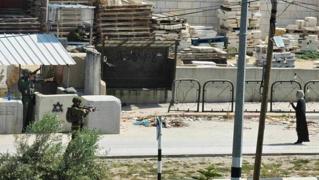 قوات الاحتلال تعتقل فتاة غرب نابلس