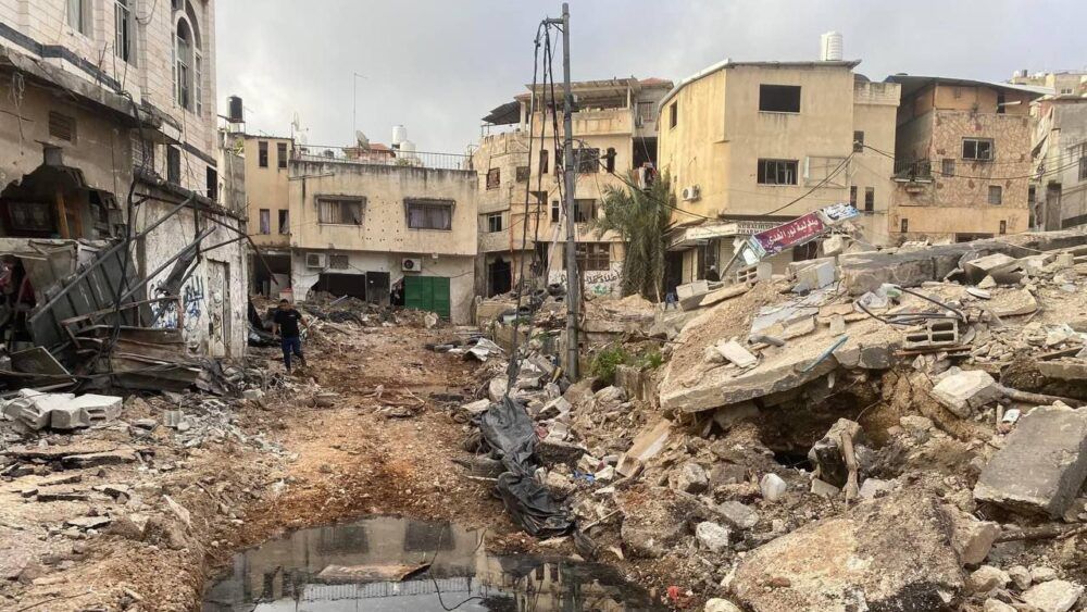 حجاوي: العمل جارٍ لإعادة إصلاح البنية التحتية في مخيم نور شمس