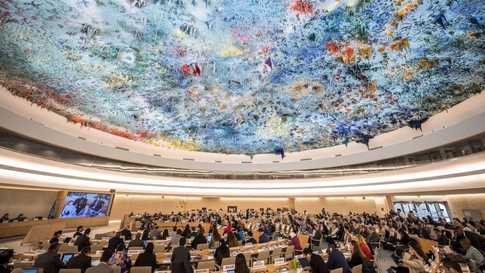 مجلس حقوق الإنسان ينظر الجمعة في الدعوة إلى حظر الأسلحة على إسرائيل