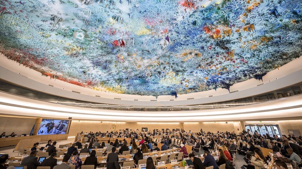 مجلس حقوق الإنسان ينظر الجمعة في الدعوة إلى حظر الأسلحة على إسرائيل